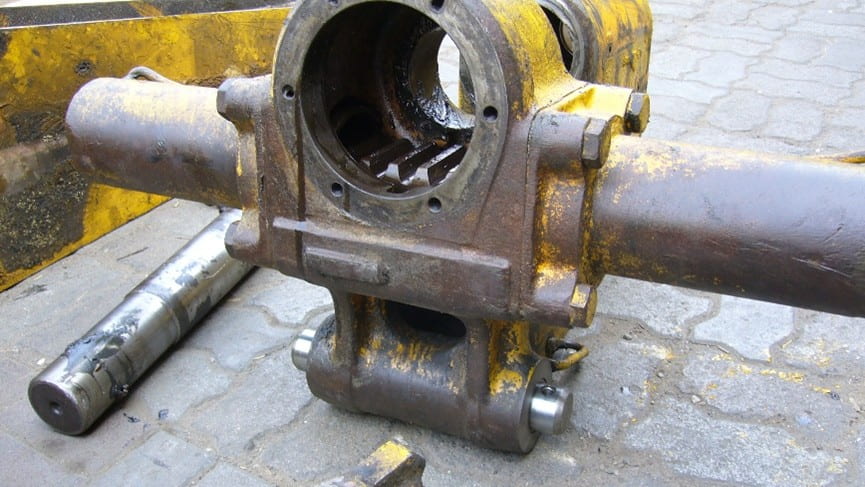 HEAVY CRANE AND SHAVEL REPAIRING
